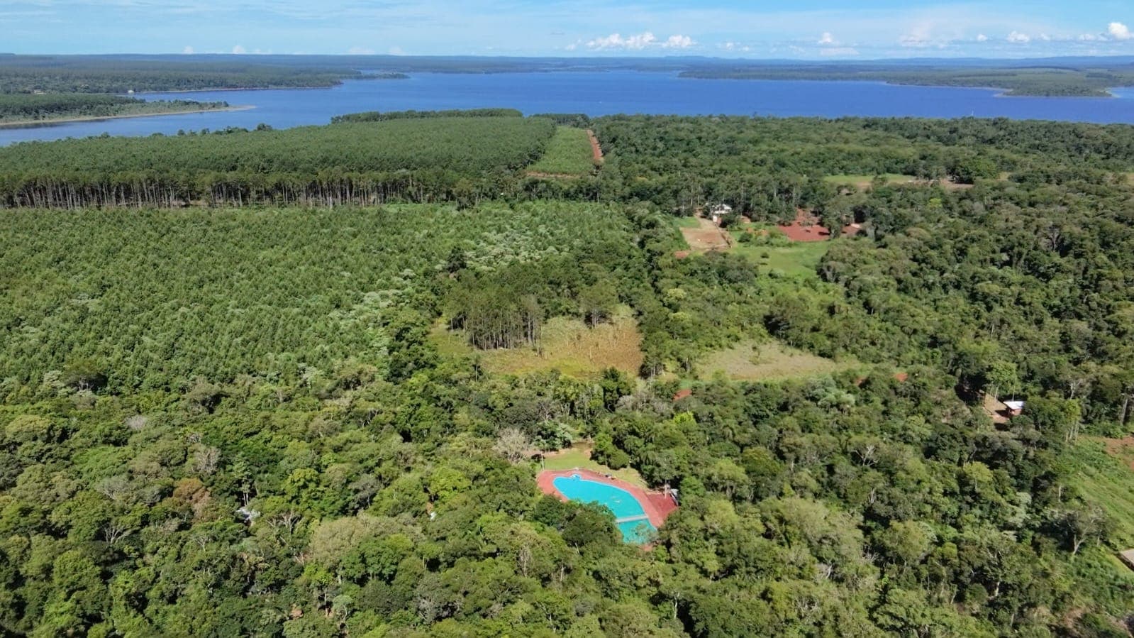 Finca rústica de 1 hectárea cerca de las Cataratas del Iguazú.